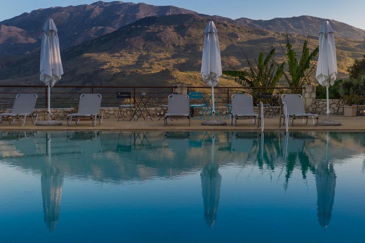 Grosses Haus Mit Traumhaftem Ausblick Apartment Georgioupoli Bagian luar foto