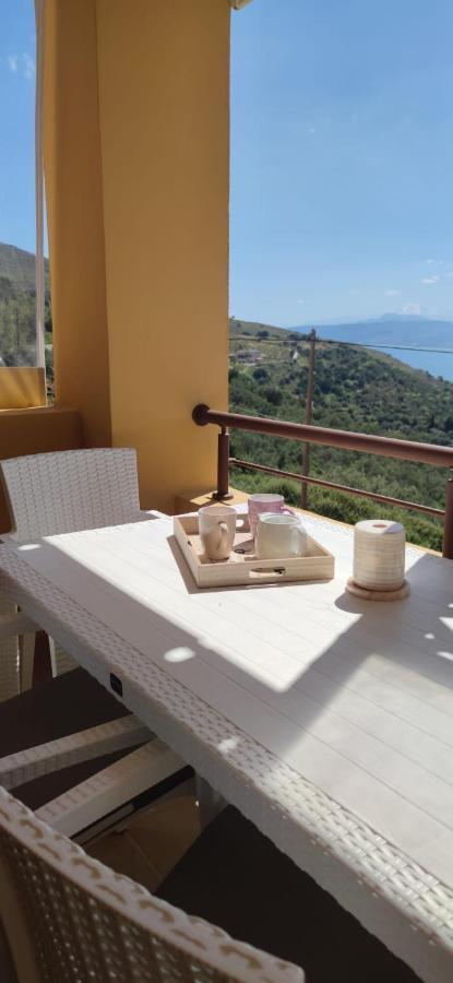 Grosses Haus Mit Traumhaftem Ausblick Apartment Georgioupoli Bagian luar foto