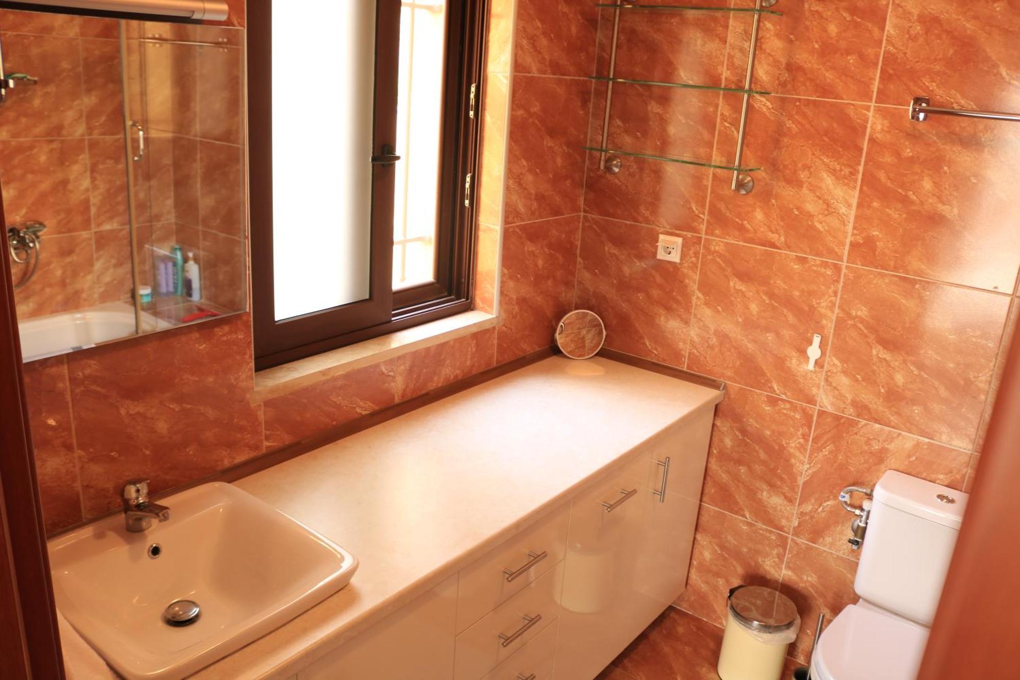 Grosses Haus Mit Traumhaftem Ausblick Apartment Georgioupoli Bagian luar foto